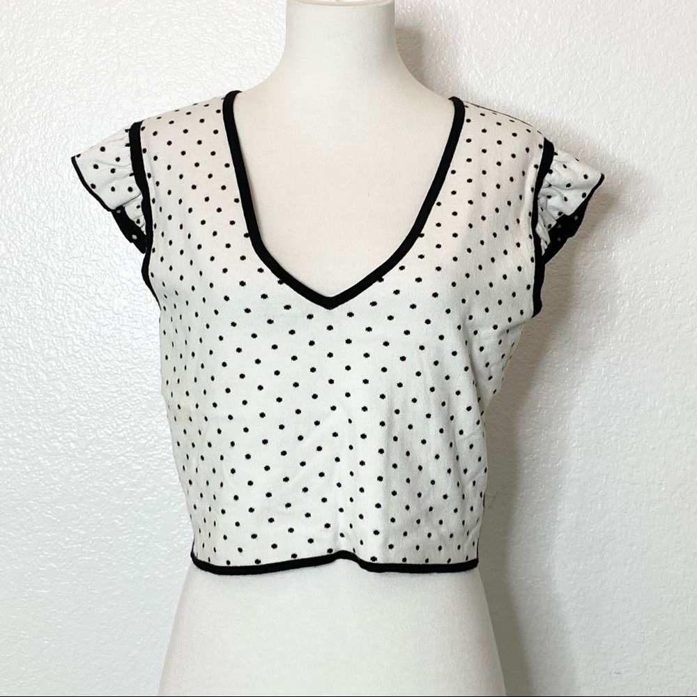 Black and White Reversible Polka Dot Ruffle Sleeve Top - Picture 3 of 5